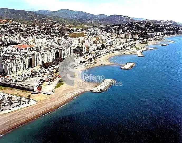 Vista exterior de Piso en venta en Málaga con Aire acondicionado, Terraza y Piscina comunitaria