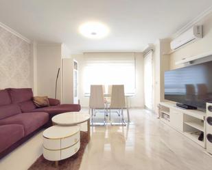 Living room of Flat to rent in  Albacete Capital  with Air Conditioner, Heating and Balcony