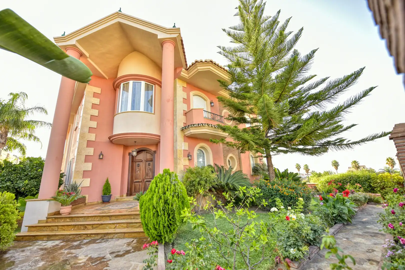 Vista exterior de Casa o chalet en venta en Alhaurín El Grande con Aire acondicionado, Calefacción y Terraza