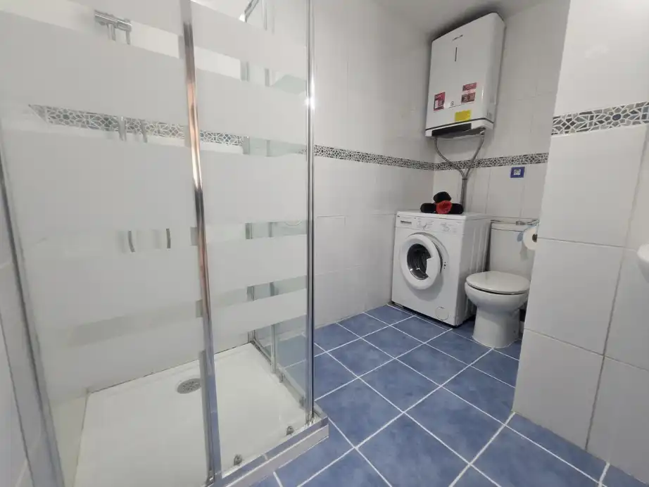 Badezimmer von Maisonette zum Verkauf in Marbella mit Klimaanlage, Möbliert und Internet