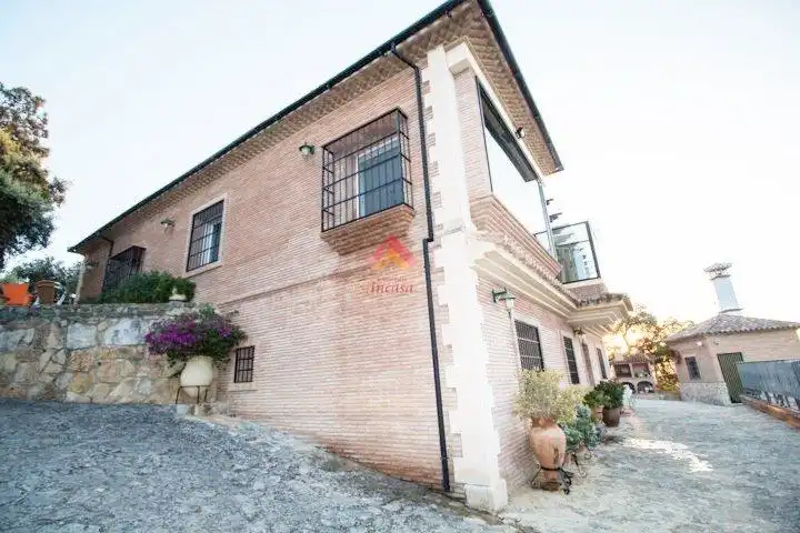 Exterior view of Houses for sale in Ronda  with Air Conditioner, Private garden and Terrace