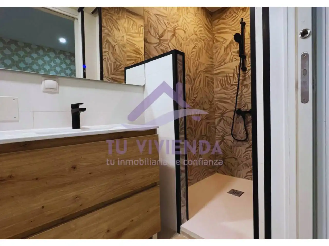 Badezimmer von Loft zum Verkauf in Valladolid mit Heizung
