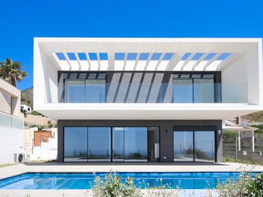 Casa con balcón en venta en La Capellanía - El Higuerón