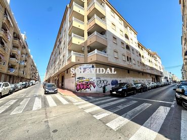 Business premises to rent in Calle SAN PASCUAL