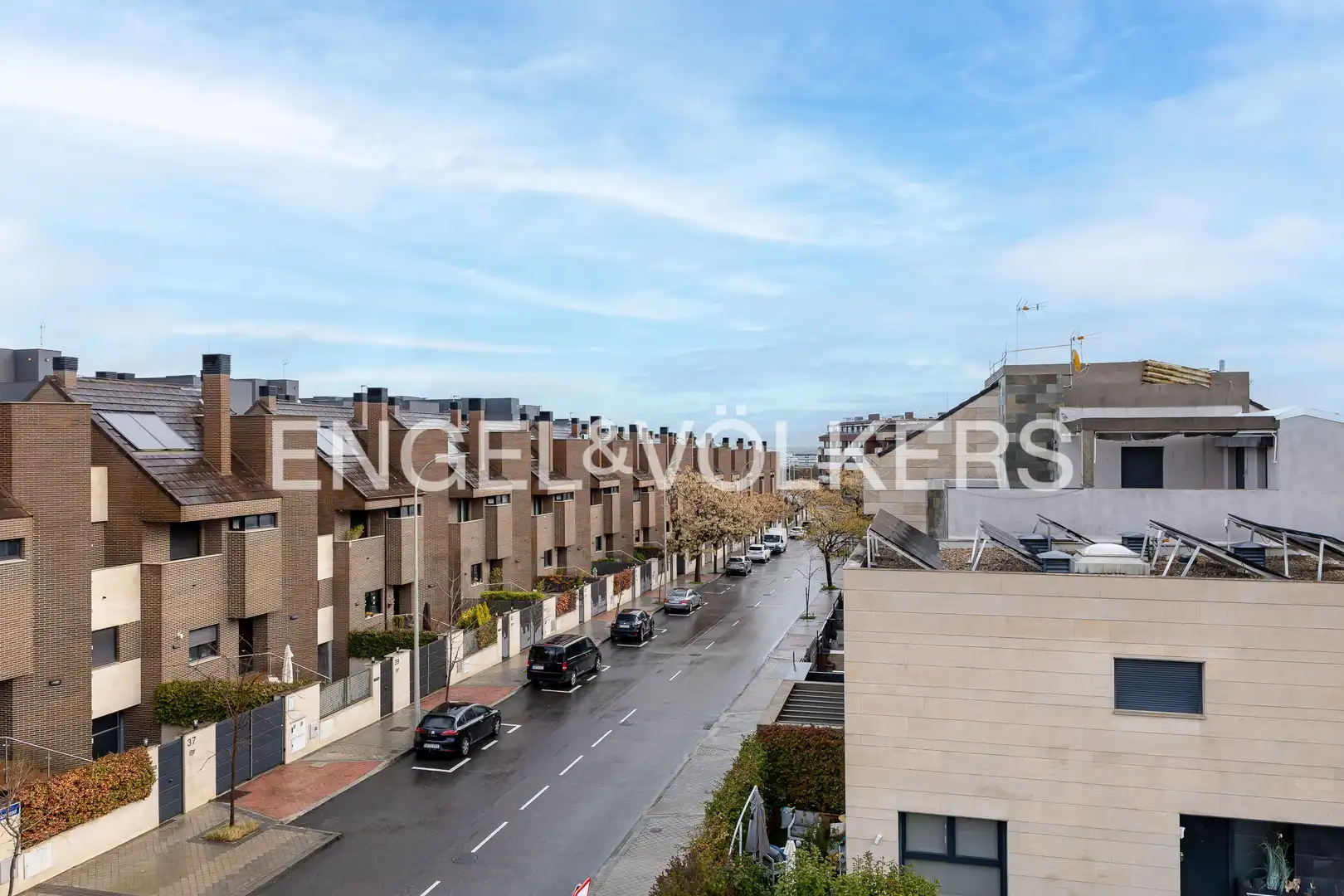 Vista exterior de Casa o chalet en venta en Madrid con Aire acondicionado, Calefacción y Jardín privado