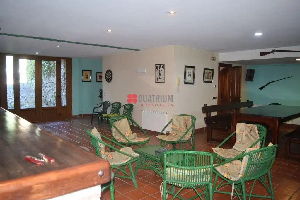 Casa o xalet en venda a Chantada, A Baña