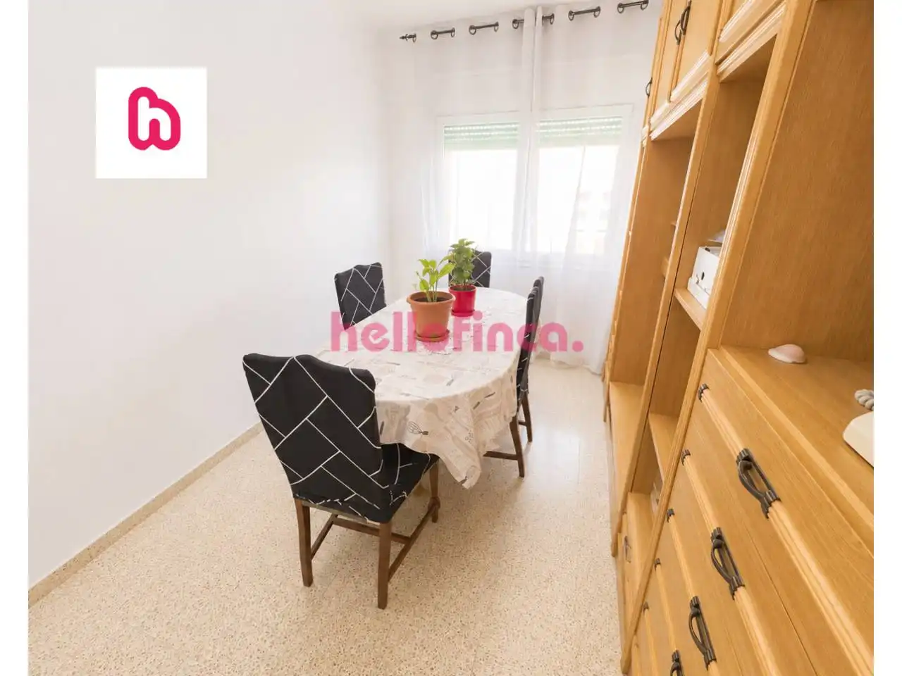 Comedor de Piso en venta en Puig-reig con Terraza, Trastero y Amueblado