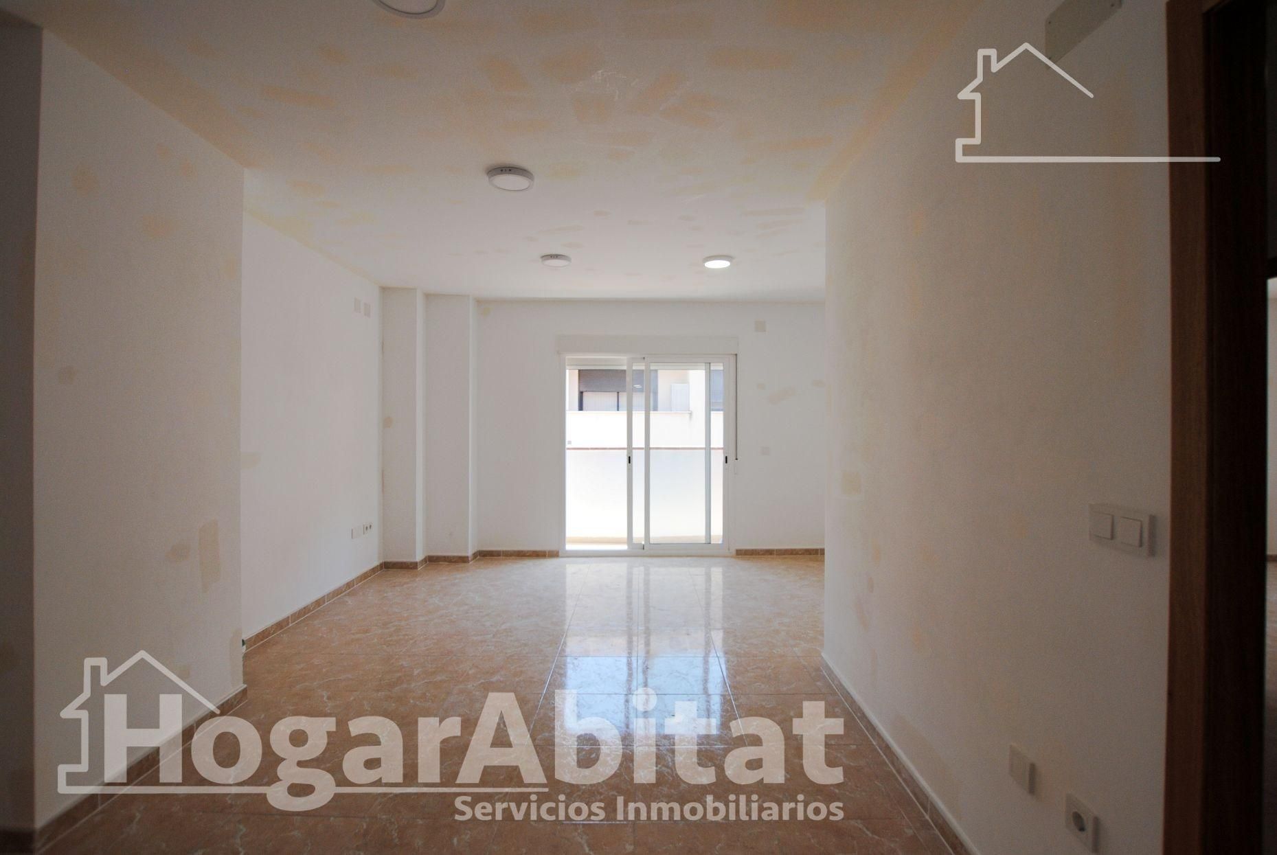 Flat for sale in Oliva  with Air Conditioner, Heating and Storage room