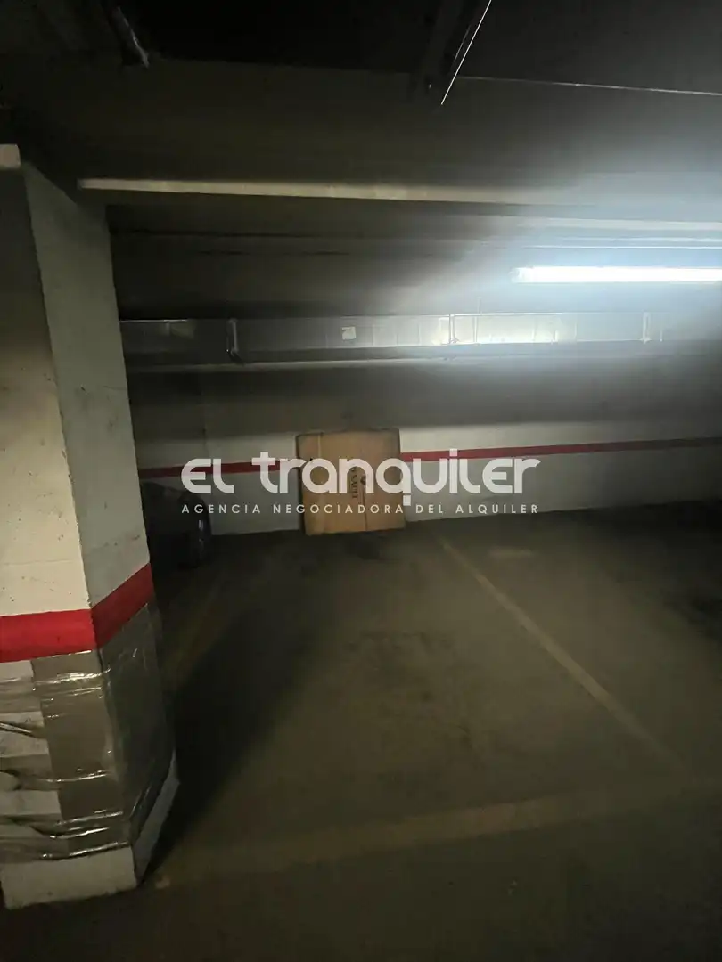 Parking of Flat for sale in Madrid  with Parquet flooring and Terrace