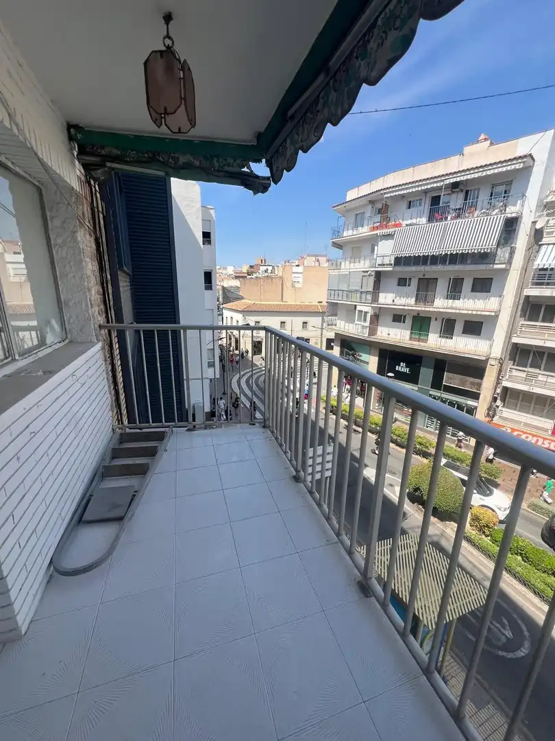 Terraza de Apartamento en venta en Benidorm con Terraza y Amueblado