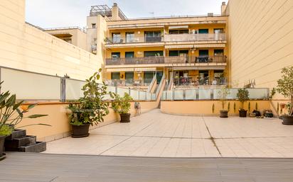 Außenansicht von Wohnung zum verkauf in  Barcelona Capital mit Klimaanlage, Terrasse und Balkon