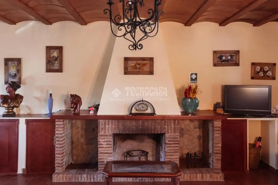 Living room of Country homes for sale in Puente Genil  with Air Conditioner, Heating and Furnished