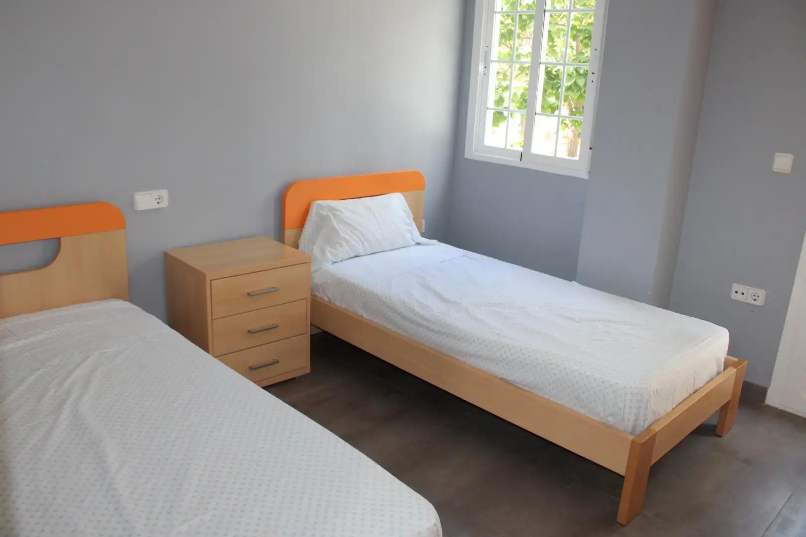Dormitori de Casa o xalet en venda en Oliva amb Aire condicionat, Jardí privat i Terrassa