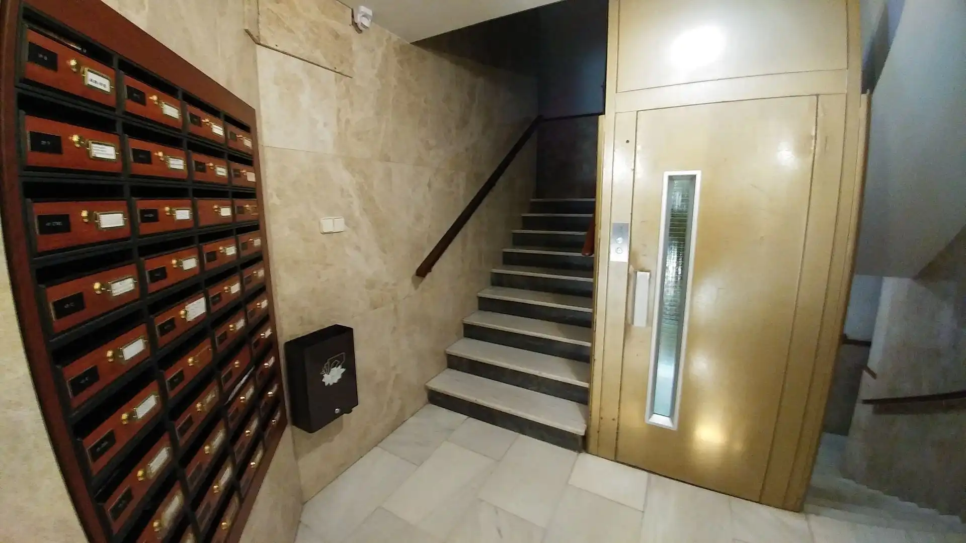 Flat for rent in Madrid  with Air Conditioner and Heating