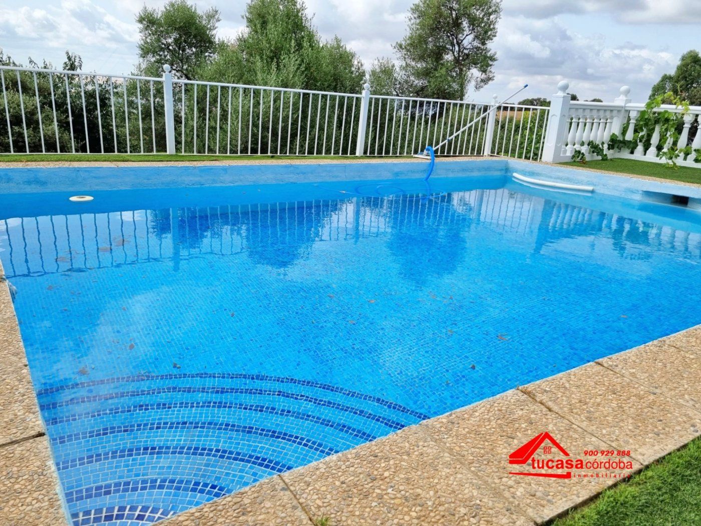 Schwimmbecken von Country house zum verkauf in Almodóvar del Río mit Heizung, Terrasse und Schwimmbad