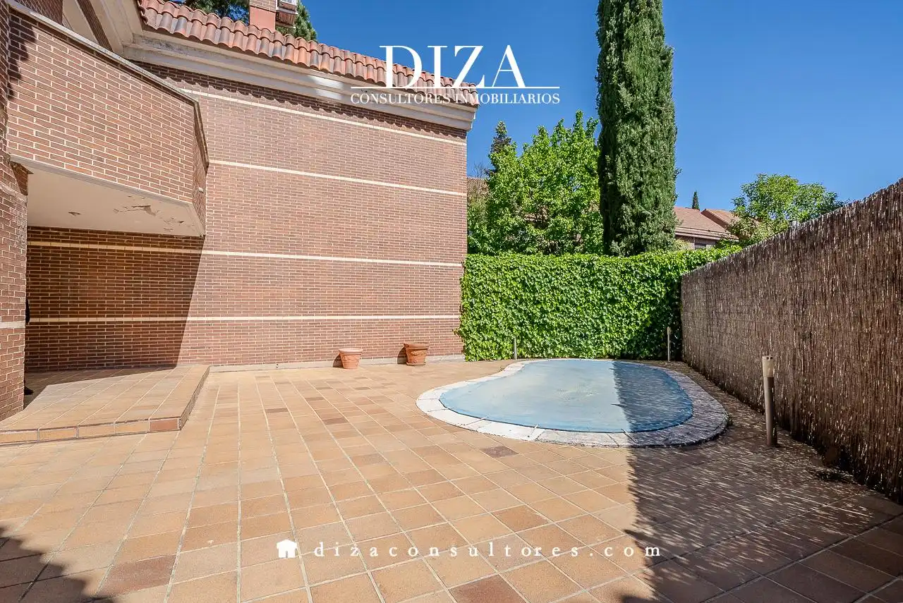 Casa con piscina en alquiler en De La Victoria, imagen 6