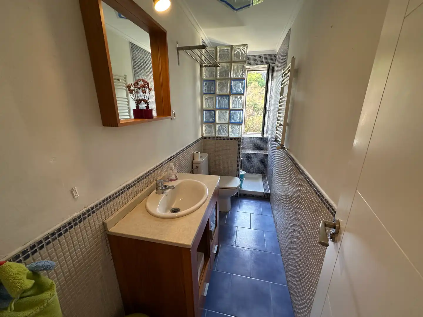 Badezimmer von Wohnungen zum Verkauf in Burgos mit Heizung