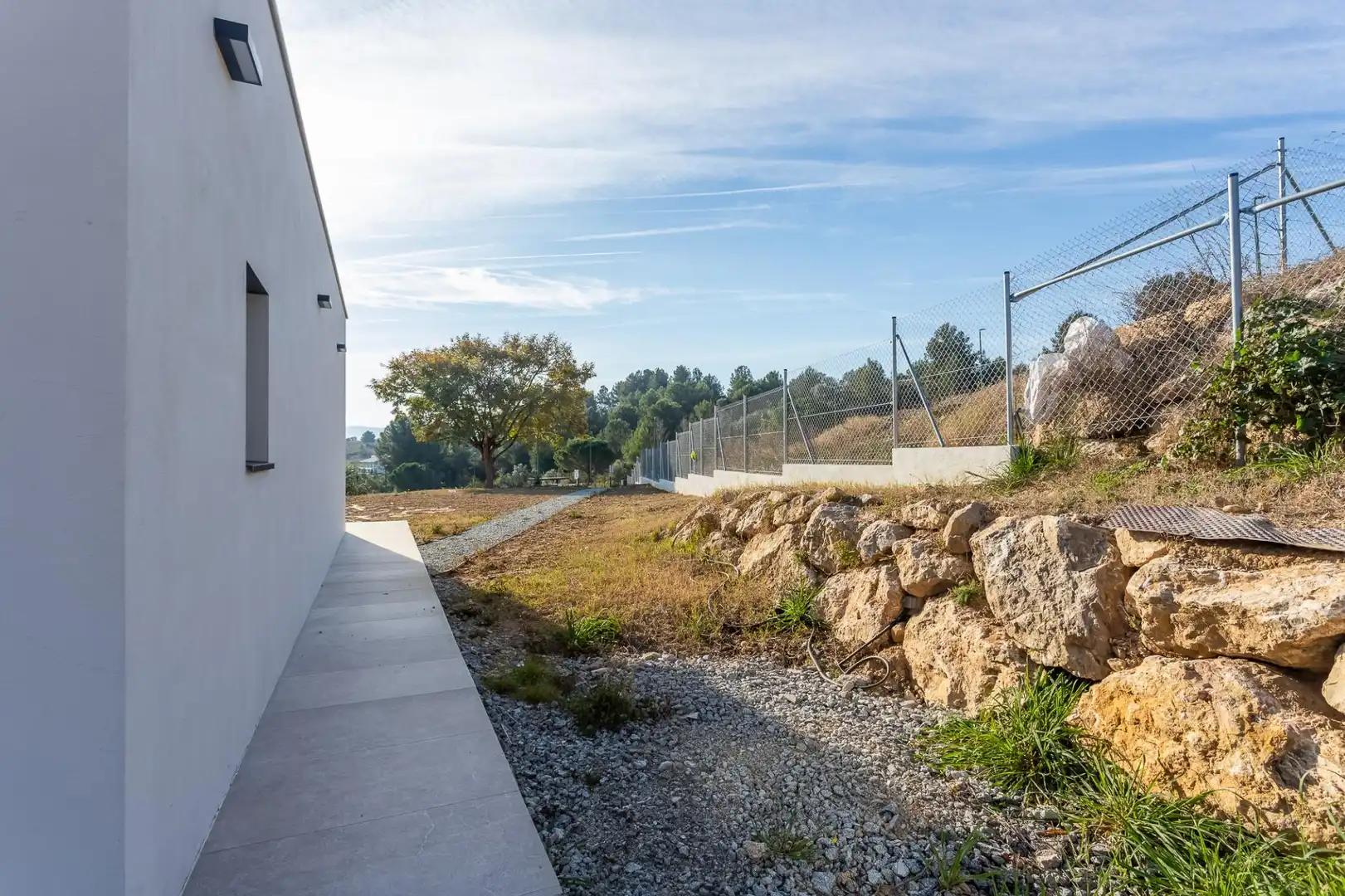 Vista exterior de Casa o chalet de alquiler en Sant Esteve Sesrovires con Calefacción, Jardín privado y Parquet