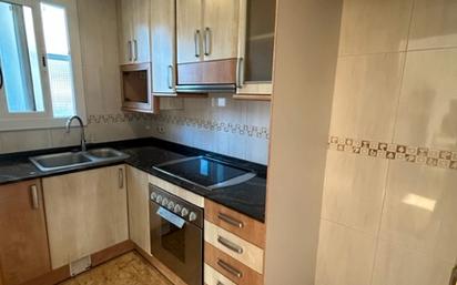 Kitchen of Flat for sale in L'Hospitalet de Llobregat  with Air Conditioner, Heating and Furnished