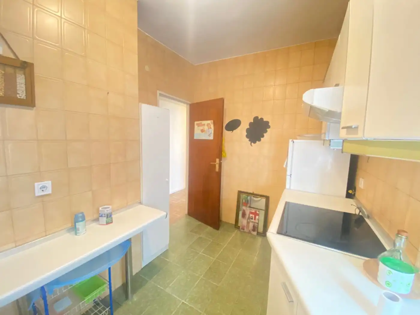 Kitchen of Flat for rent in Madrid  with Air Conditioner, Heating and Private garden