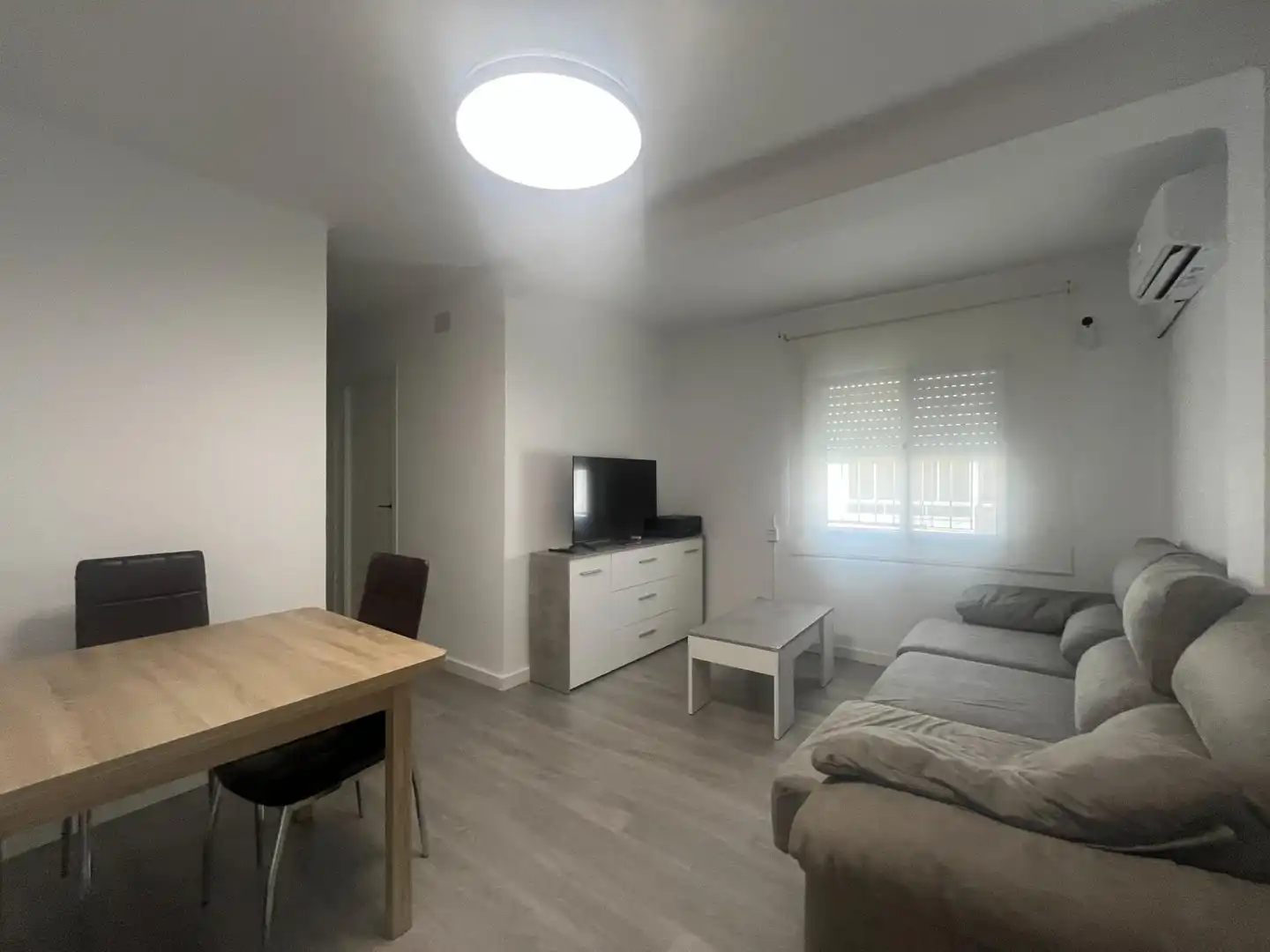 Sala d'estar de Pis en venda en Jerez de la Frontera amb Aire condicionat