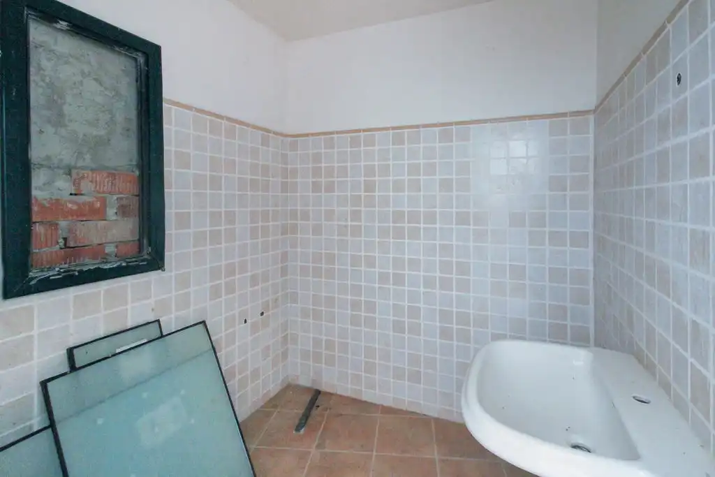 Badezimmer von Gebäude zum Verkauf in Olivella