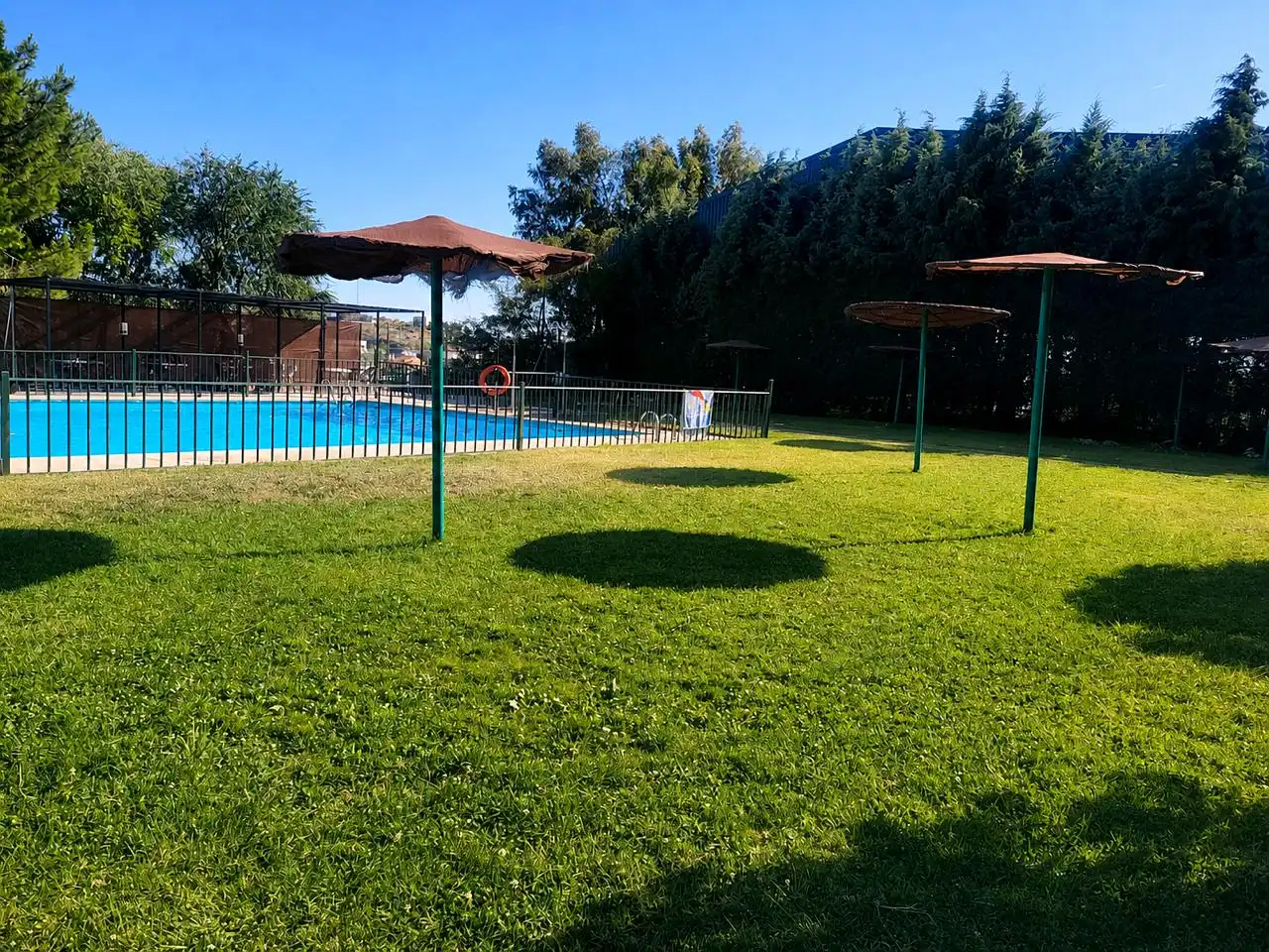 Piscina de Piso en venta en Olías del Rey con Aire acondicionado, Calefacción y Piscina comunitaria