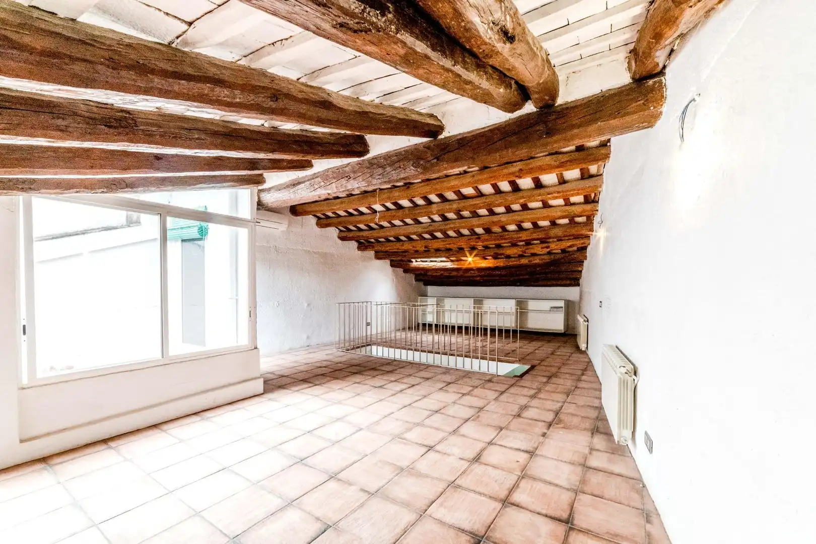 Haus oder Chalet zum Verkauf in Vilanova i la Geltrú mit Klimaanlage, Heizung und Terrasse