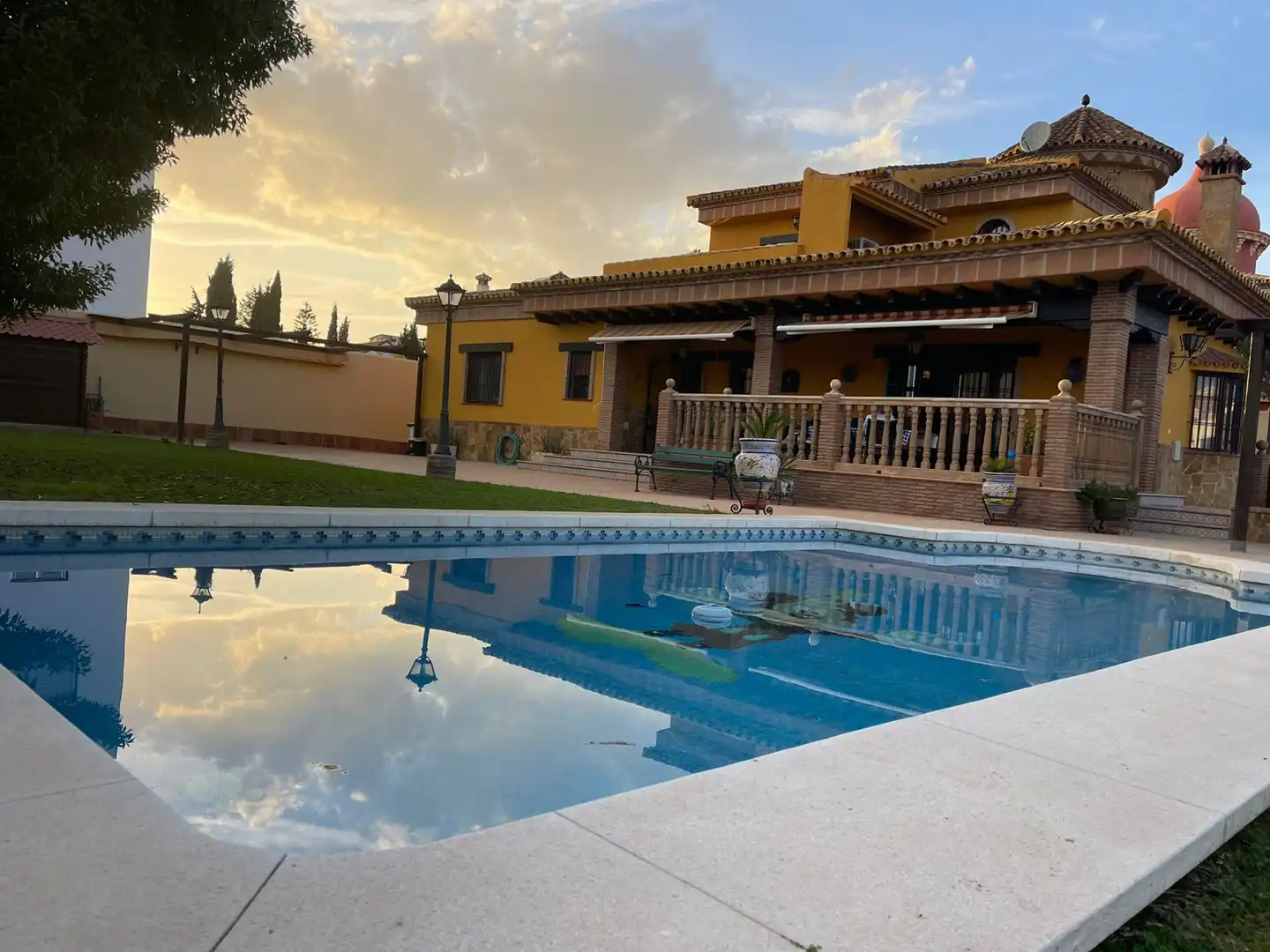 Jardín de Casa o chalet en venta en Fuengirola con Aire acondicionado, Jardín privado y Parquet