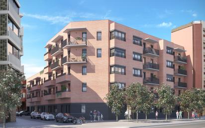 Vista exterior de Planta baixa en venda en L'Hospitalet de Llobregat amb Aire condicionat, Calefacció i Parquet