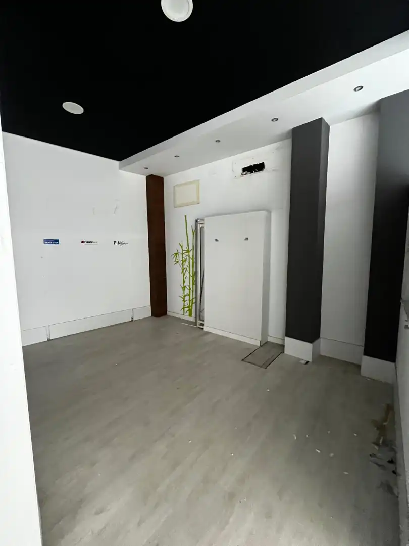 Business premises to rent in Calle de Calatrava, imagen 11