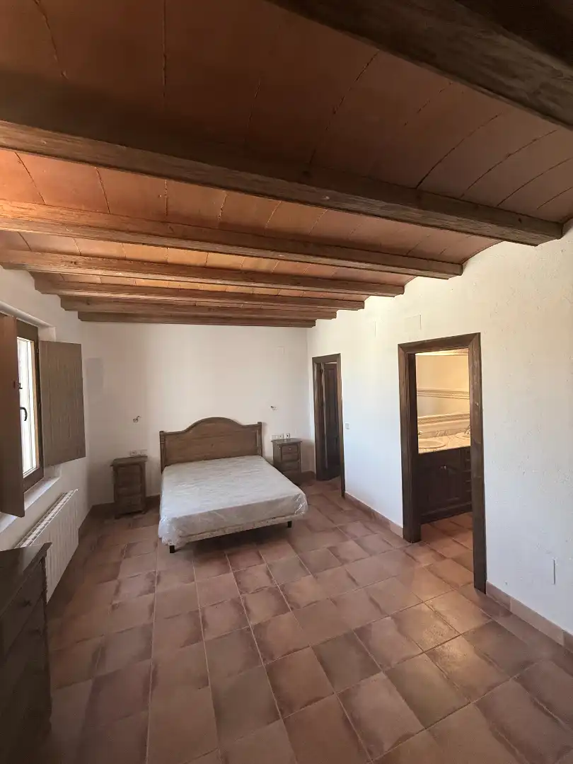 Dormitori de Casa o xalet en venda en El Bonillo amb Calefacció, Jardí privat i Terrassa