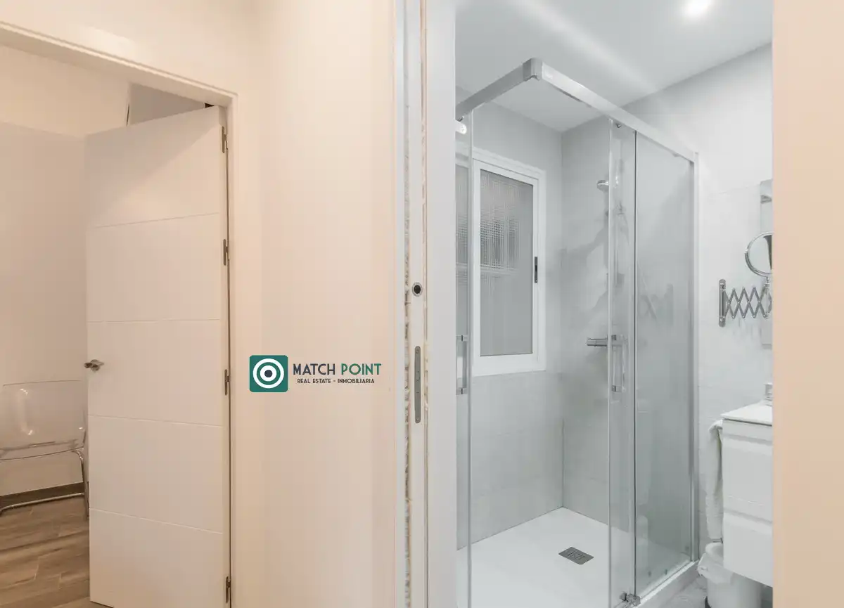 Bathroom of Flat for rent in Almuñécar  with Furnished