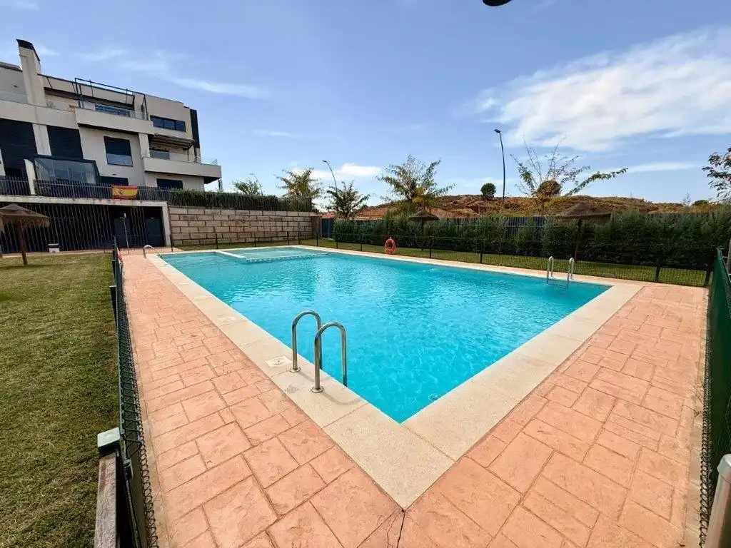 Àtic amb piscina de lloguer a Avenida Juan Pablo II, imagen 19