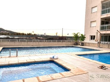 Terraced house with pool for sale in Montañar - El Arenal