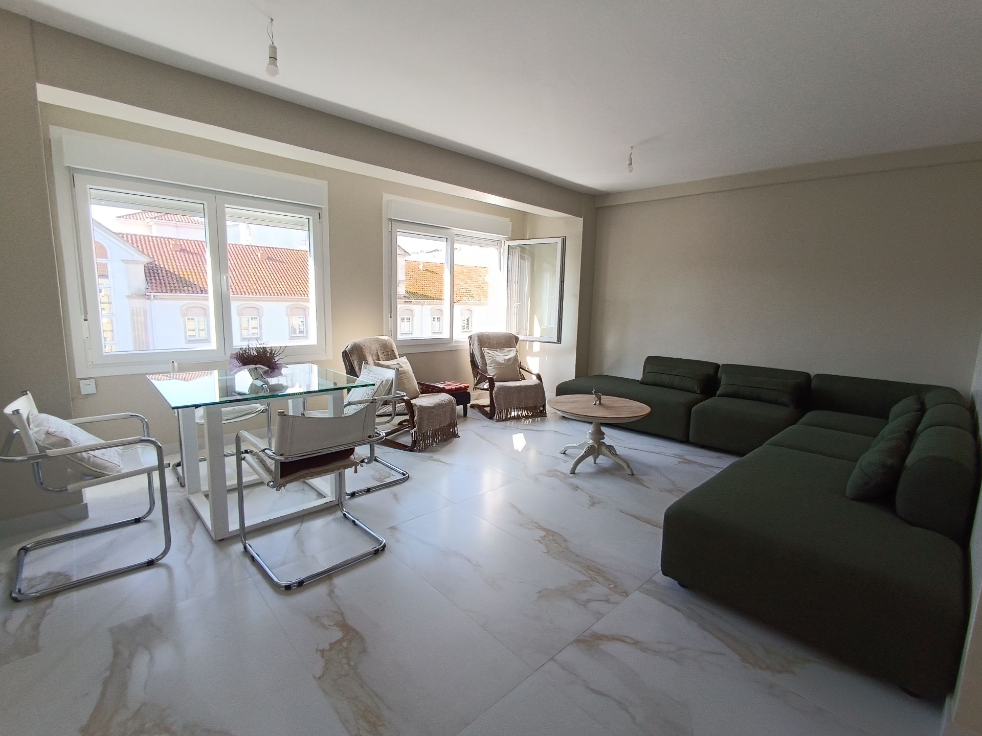 Sala de estar de Piso en venta en Pontevedra Capital  con Horno, Lavadora y Microondas