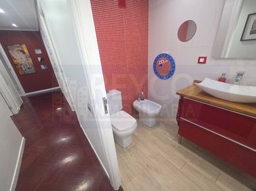 Appartement avec ascenseur à vendre à Calle Pintor Rosales