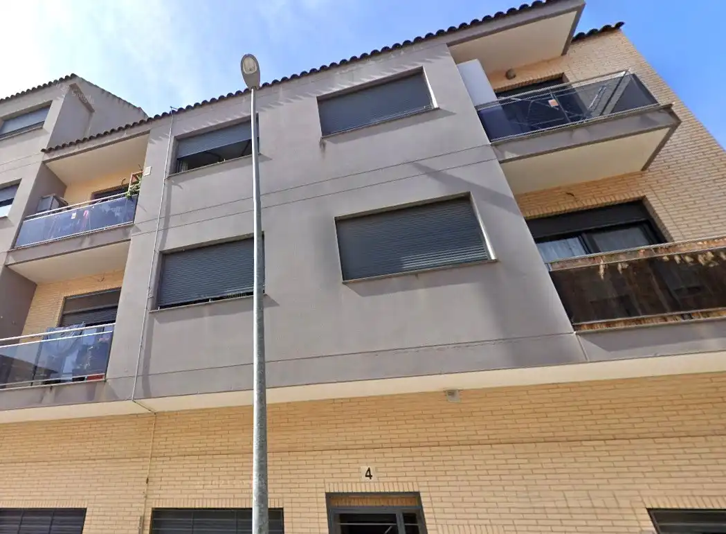 Vista exterior de Pis en venda en La Pobla de Vallbona
