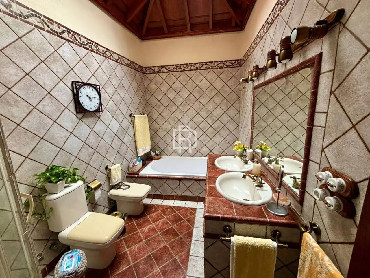 Baño de Casa o chalet en venta en Puerto de la Cruz con Aire acondicionado, Calefacción y Jardín privado