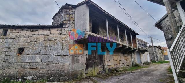 Casa-chalet en Venta en Arruas en Sarreaus