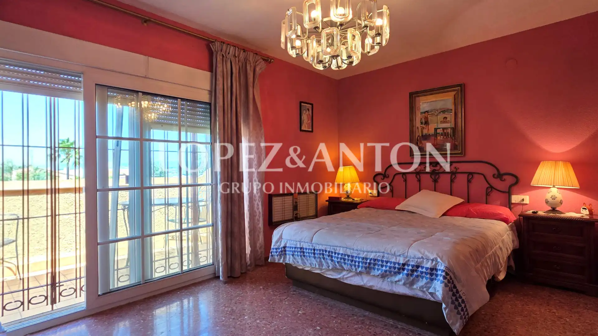 Habitación de Casa o chalet en venta en San Antonio de Benagéber con Aire acondicionado, Calefacción y Jardín privado