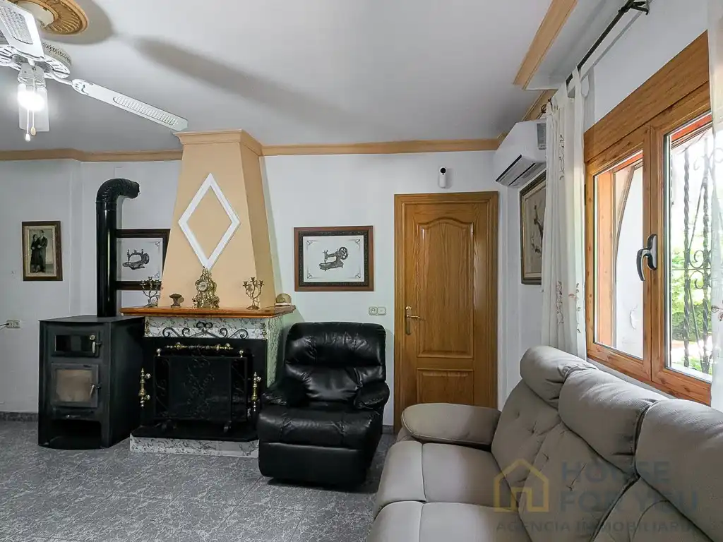 Sala d'estar de Finca rústica en venda en Castril