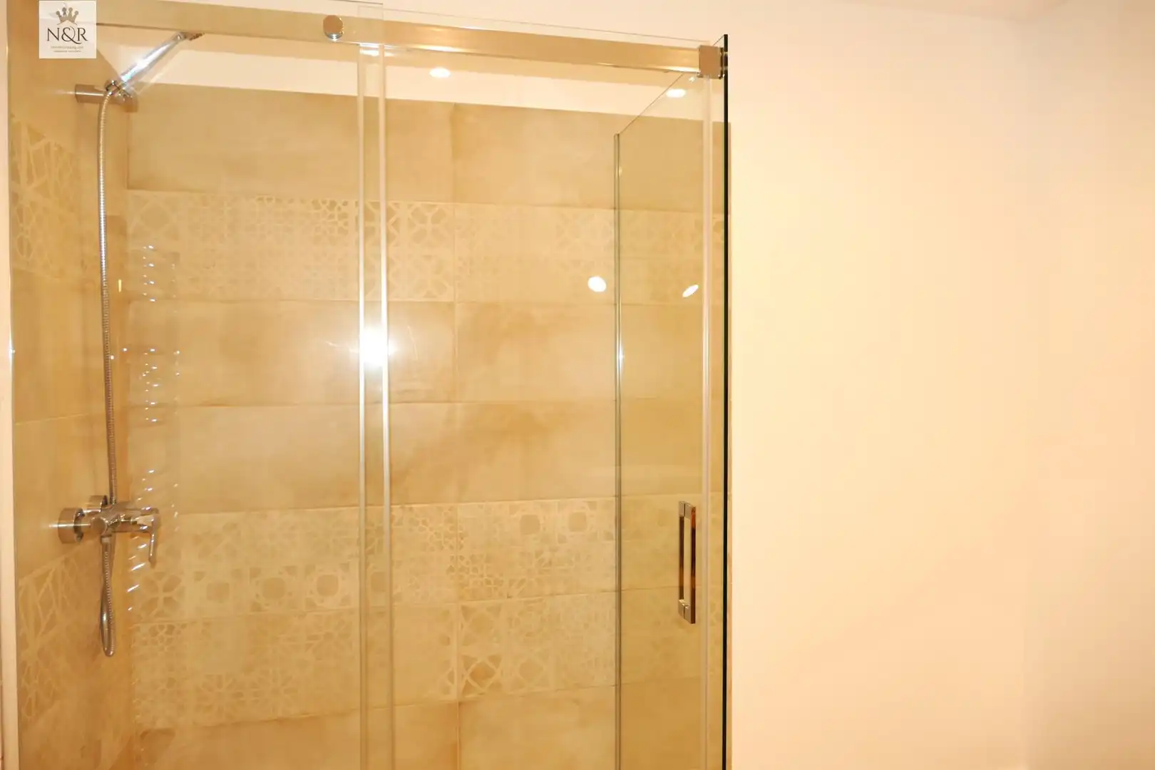 Bany de Casa o xalet en venda en Maó - Mahón amb Jardí privat, Parquet i Terrassa