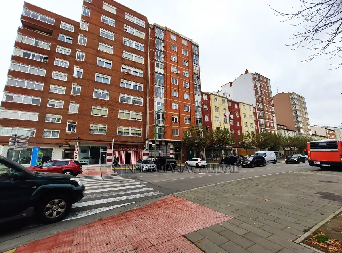 Exterior view of Flat for rent in Burgos  with Heating, Terrace and Storage room