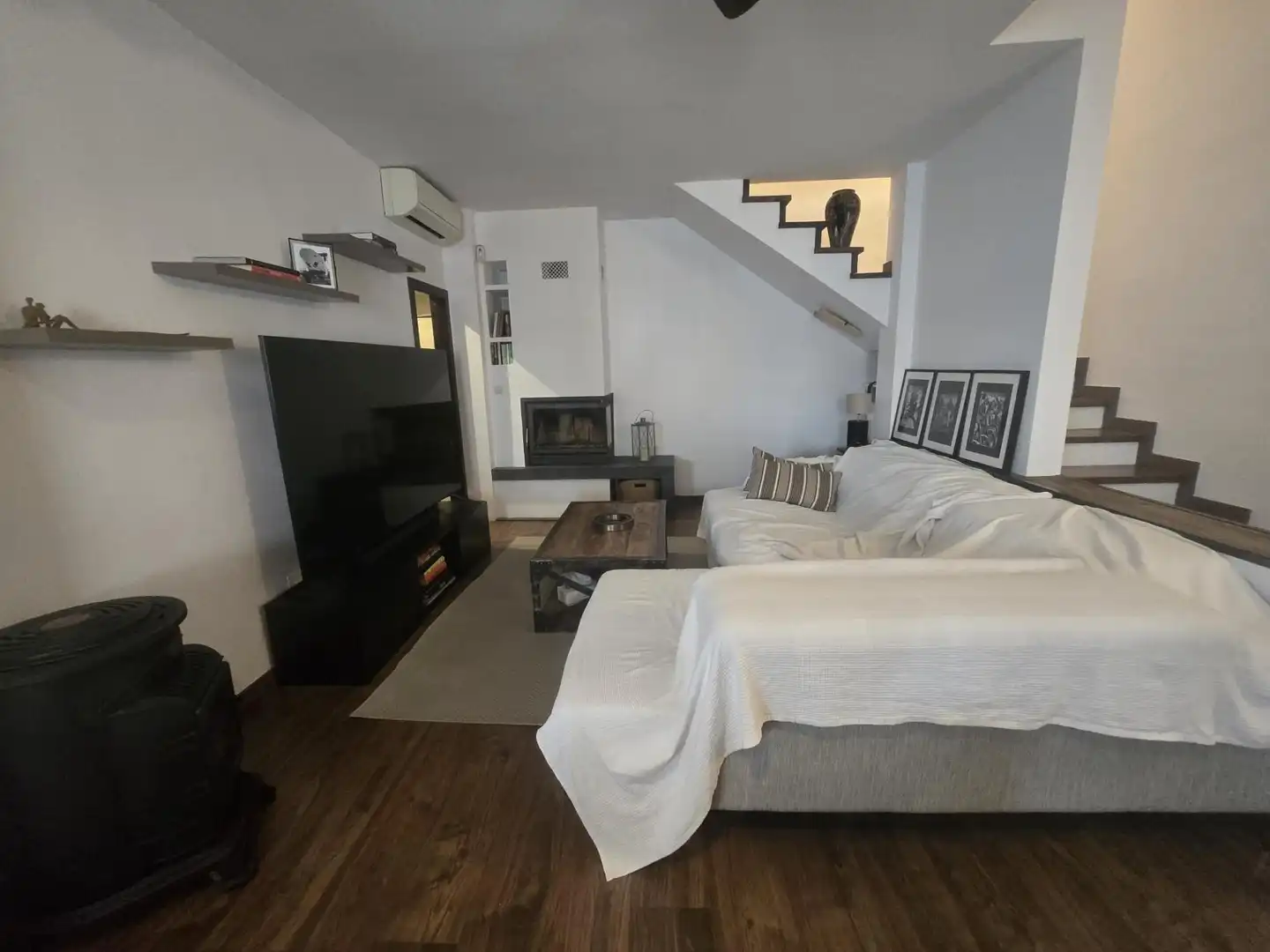 Sala d'estar de Casa adosada en venda en  Palma de Mallorca amb Aire condicionat, Calefacció i Terrassa