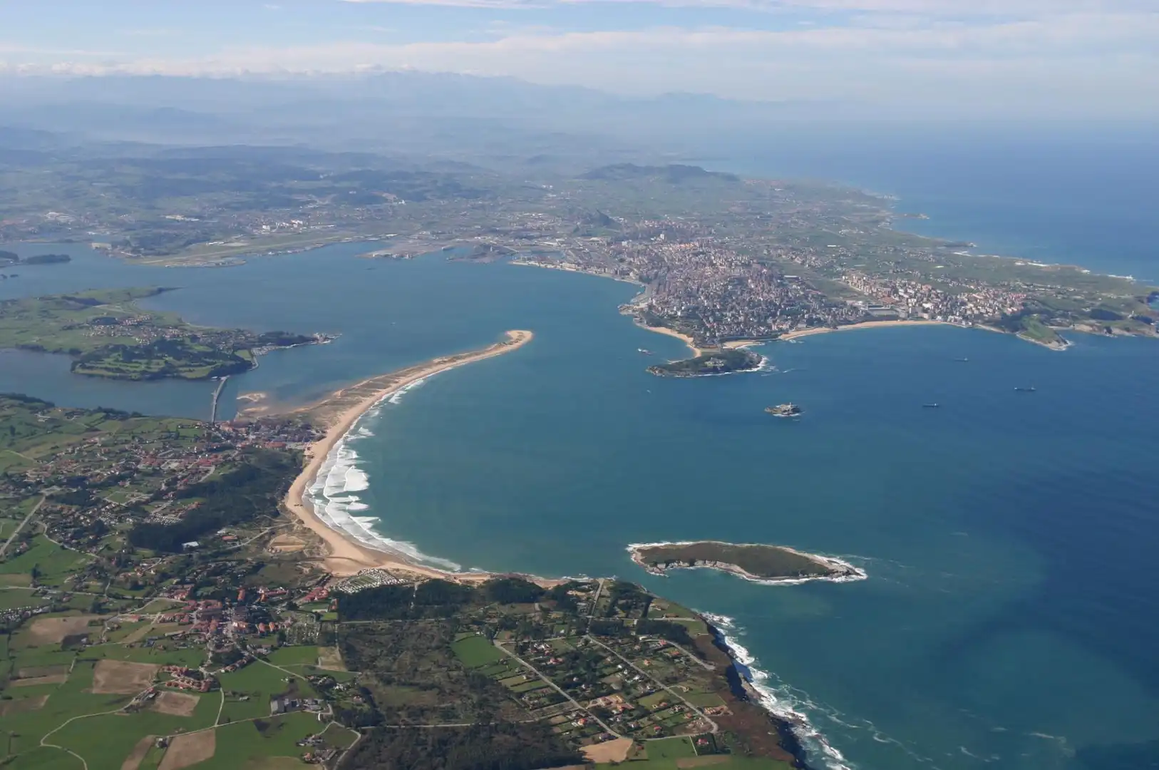 Pis en venda en Ribamontán al Mar amb Calefacció i Moblat