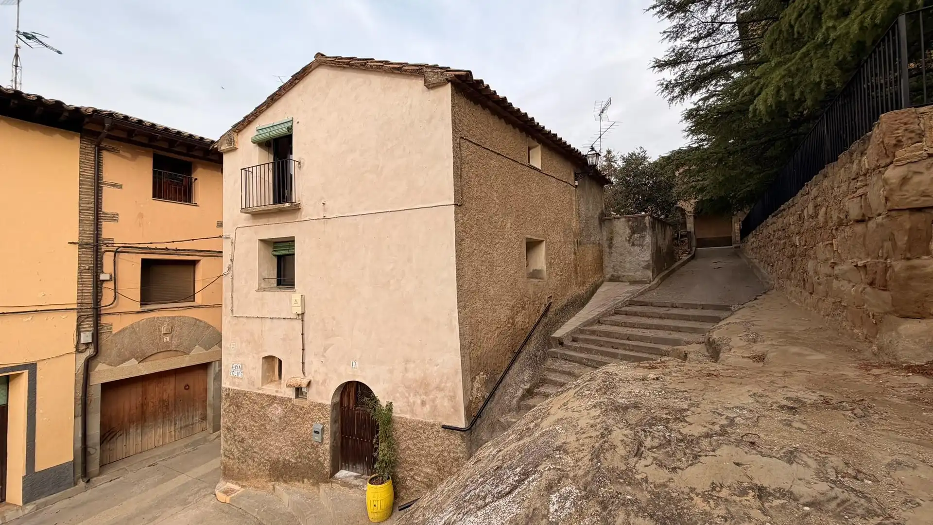 Vista exterior de Casa o xalet en venda en Azlor, Huesca