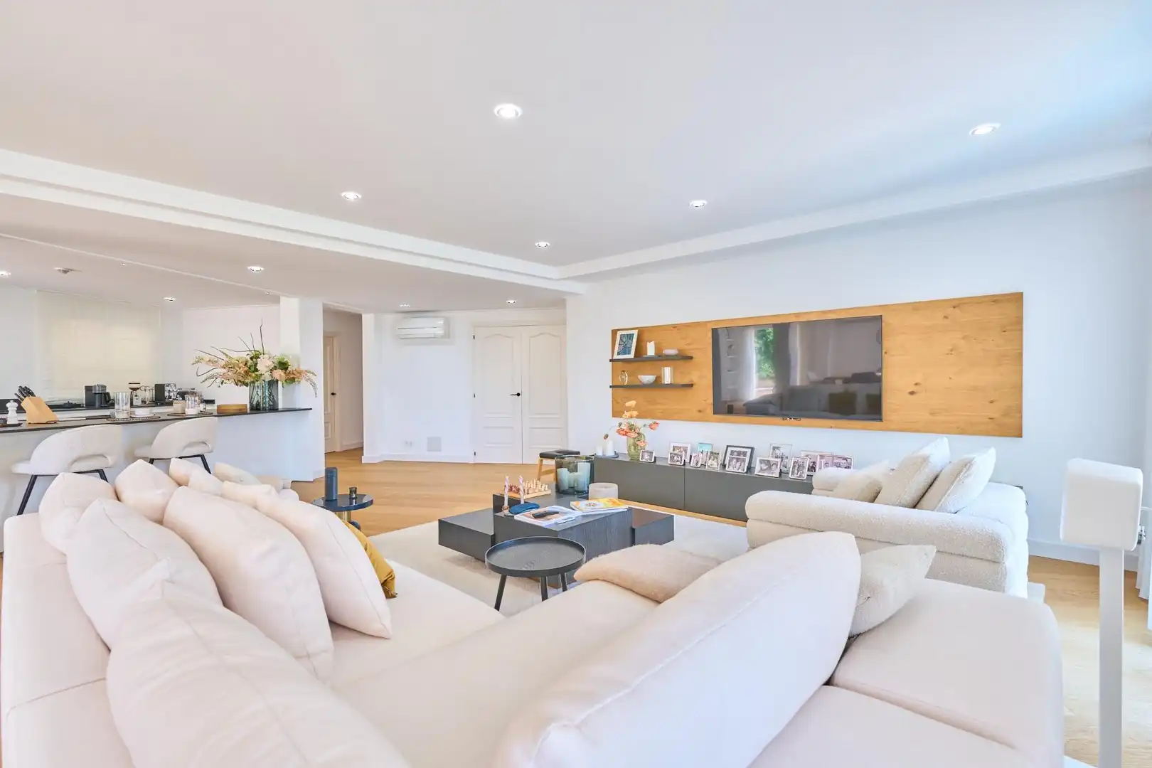 Sala d'estar de Casa o xalet en venda en  Palma de Mallorca amb Aire condicionat, Jardí privat i Parquet