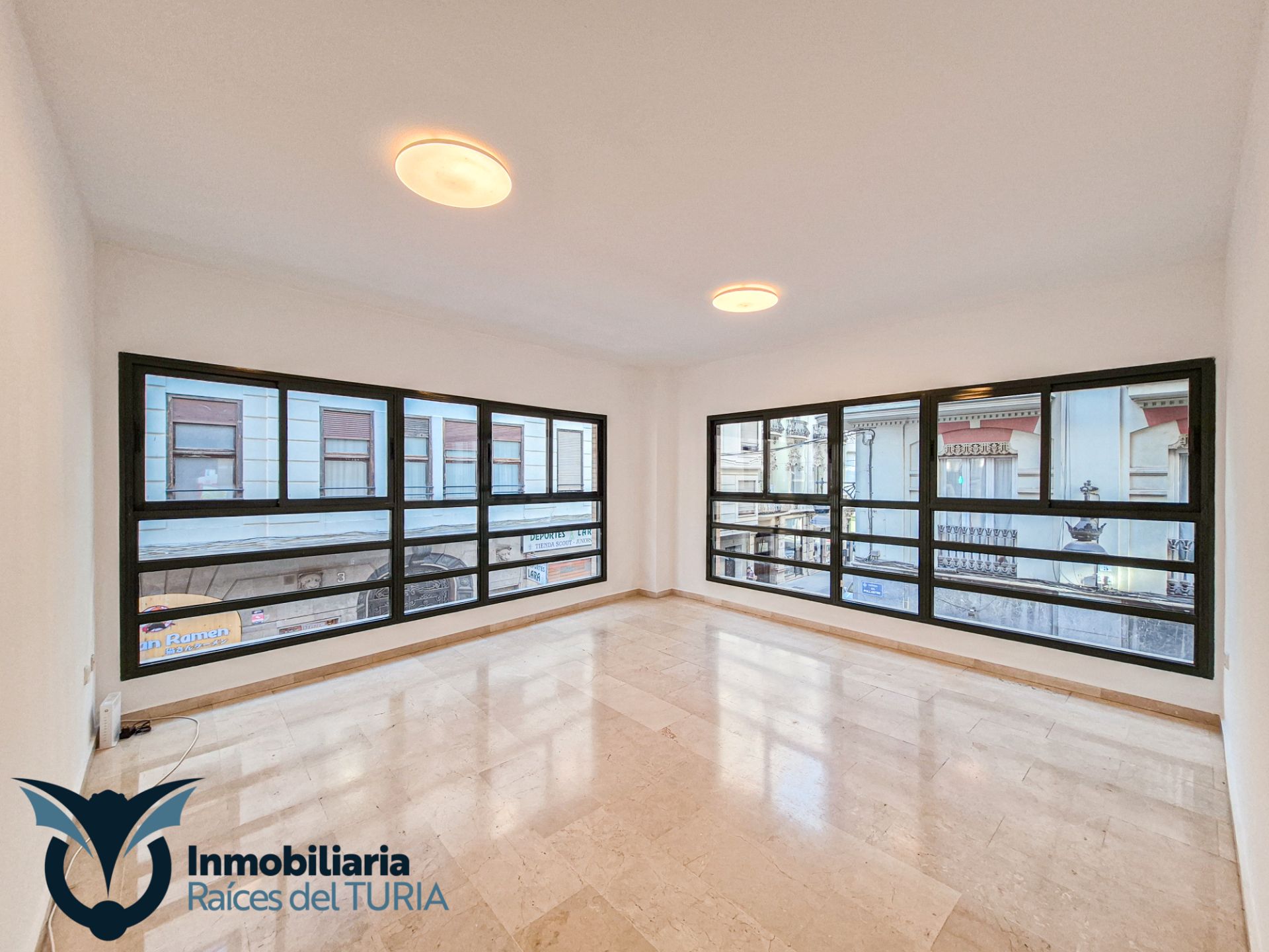Living room of Flat to rent in  Valencia Capital  with Air Conditioner, Heating and Oven