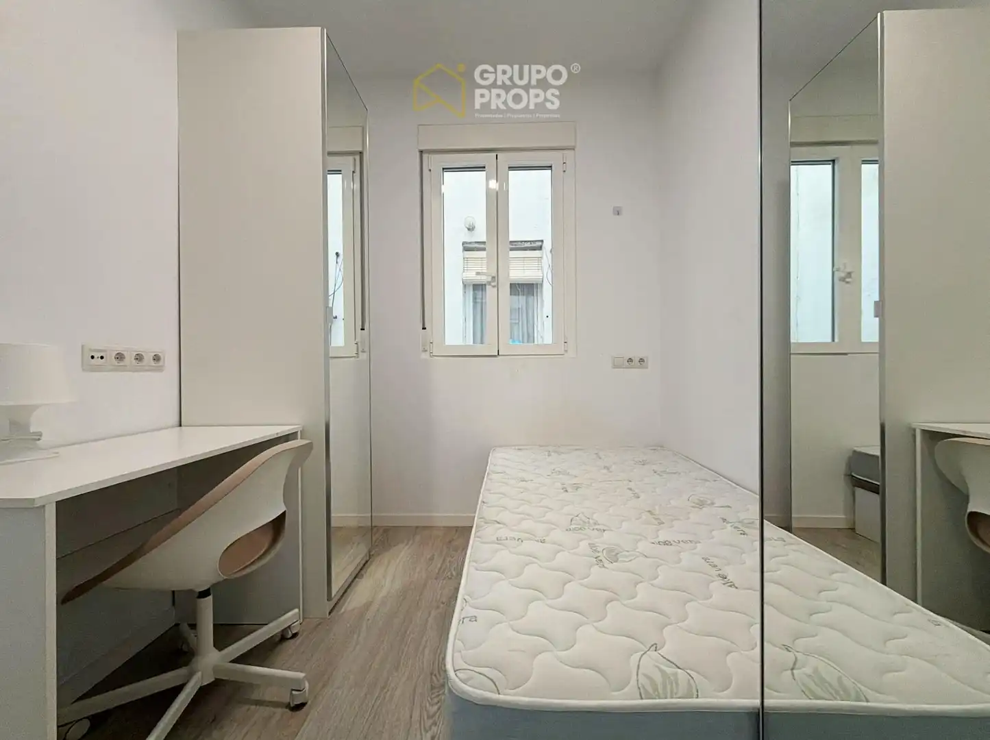 Flat for rent in Trafalgar